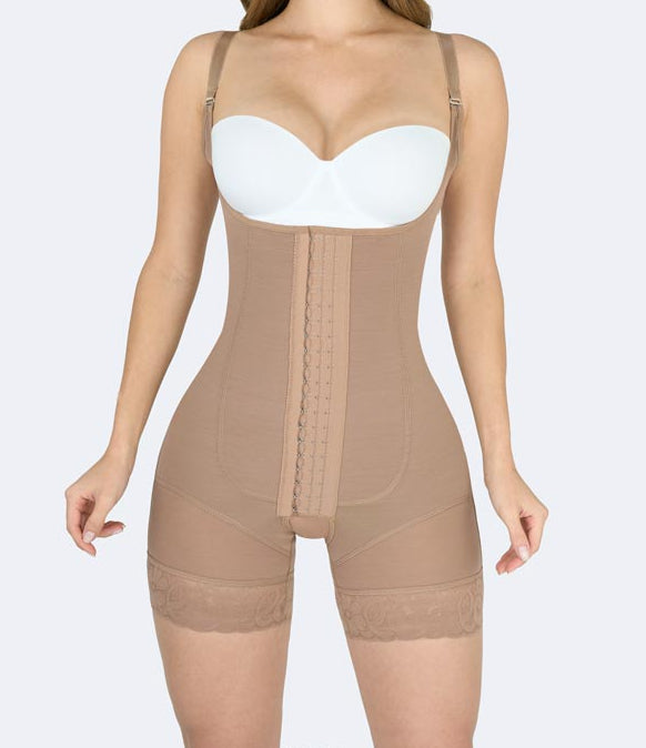 Hourglass Bodyshorts With Hooks Shapewear