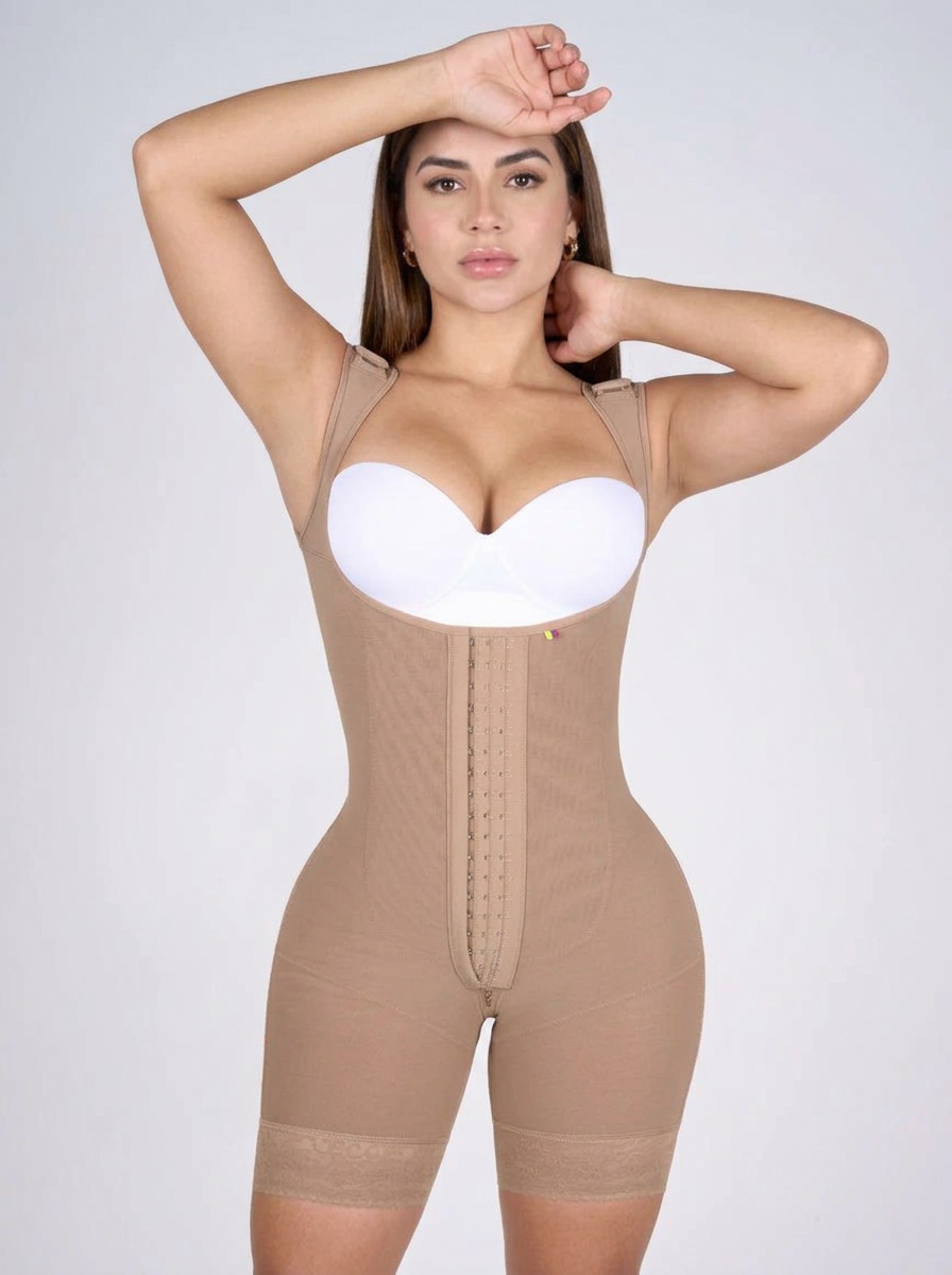 Cinta modeladora Hourglass com fecho de ganchos Modelo 